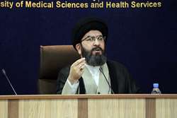 امام جمعه زنجان در جمع نخبگان و اساتید دانشگاه علوم پزشکی زنجان:  نقش اساتید در روشنگری و امیدآفرینی، تعیین‌کننده است